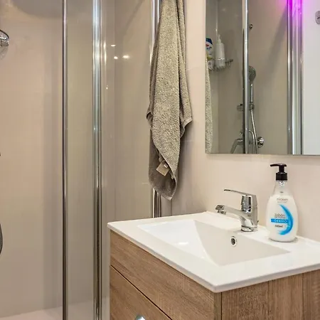 Apartment Ao-6 2 Pax *